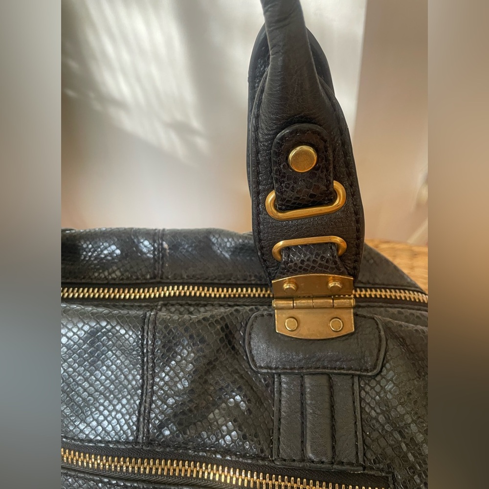 •VINTAGE • LOCKHEART Snake Embossed Shoulder Bag - Picture 5 of 13